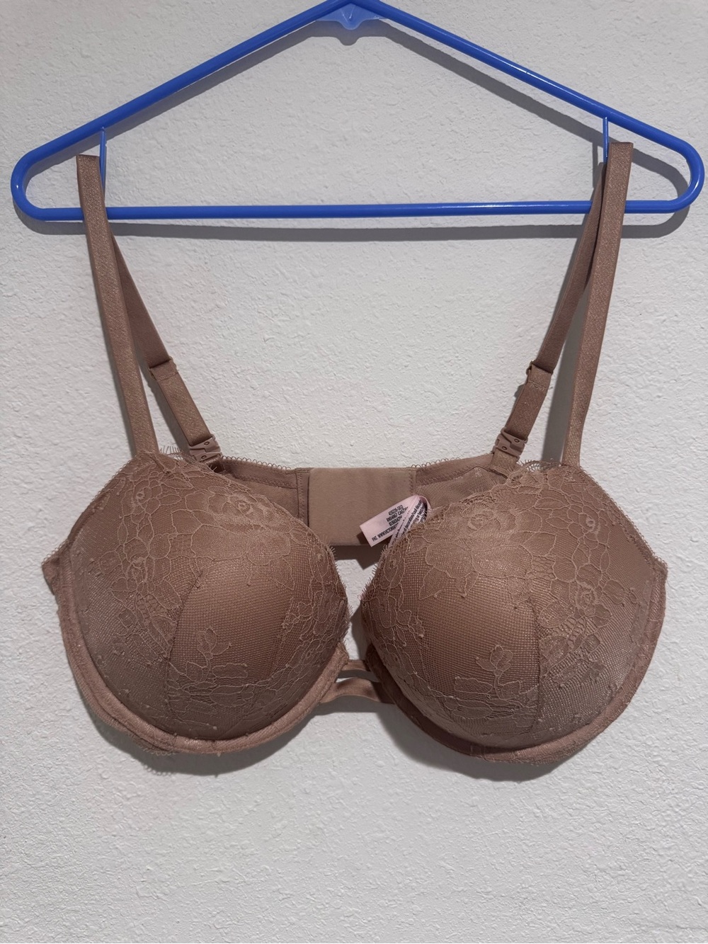 Victoria's Secret Lace Push Up Bra in Nude Taupe